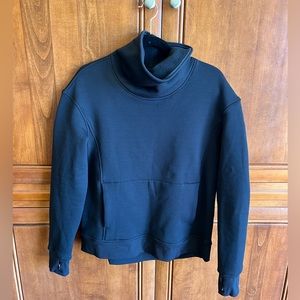 Lululemon kick the cold funnel neck pullover